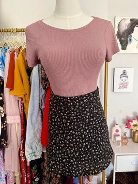 Ribbed Short Sleeve Top in Dusty Rose